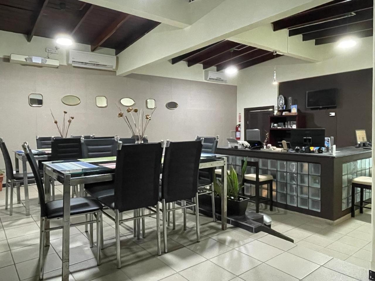 Hostal El Prado Panama Zewnętrze zdjęcie