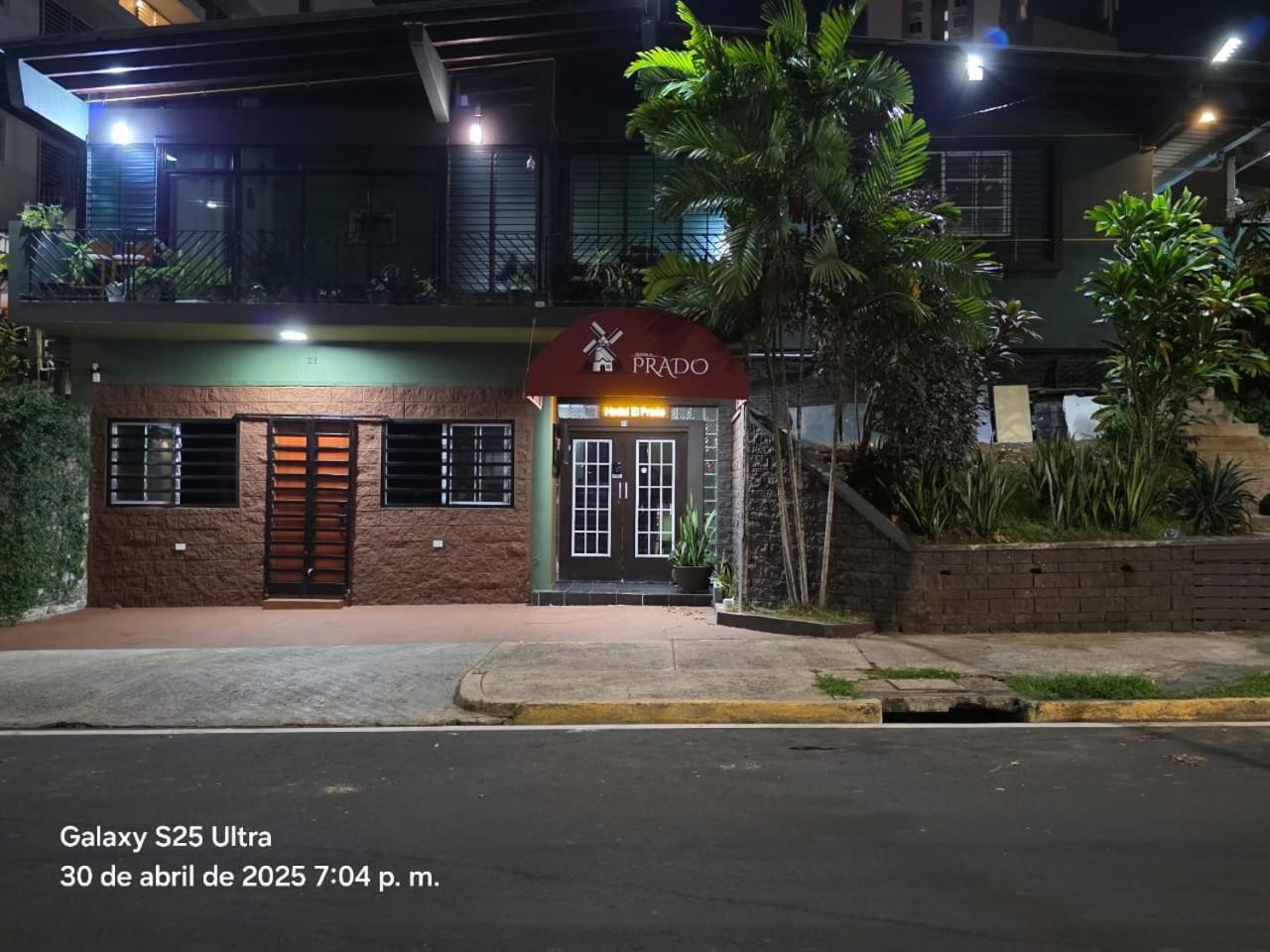 Hostal El Prado Panama Zewnętrze zdjęcie